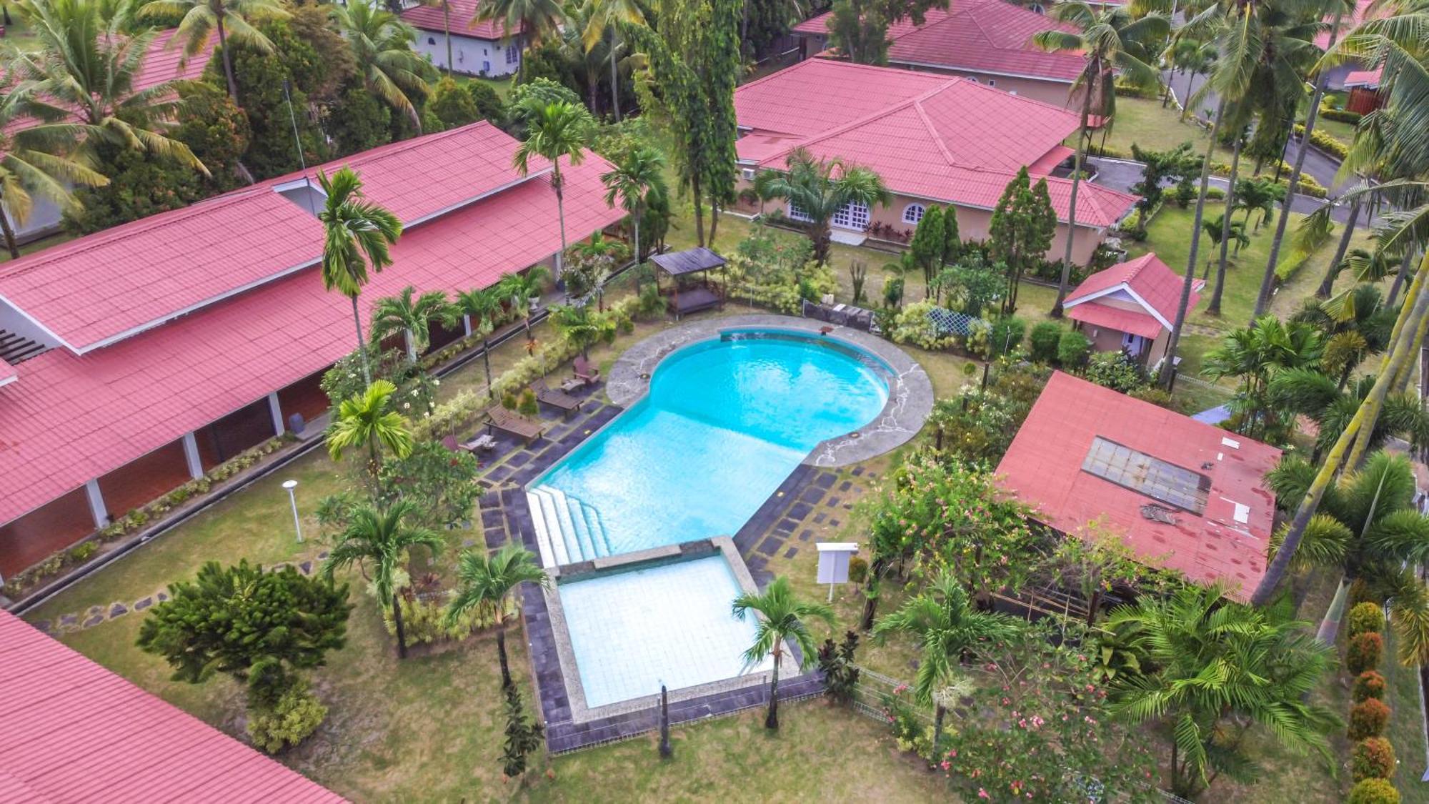 La Casa Borneo Villa *